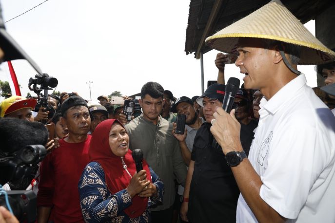 DI HADAPAN RIBUAN PETANI DEMAK, GANJAR SIAP TAMBAH PUPUK KHUSUS PETANI