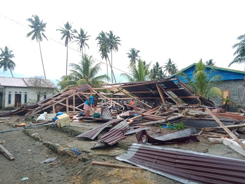 DITERJANG ANGIN KENCANG, 23 RUMAH WARGA MAMUJU RUSAK 