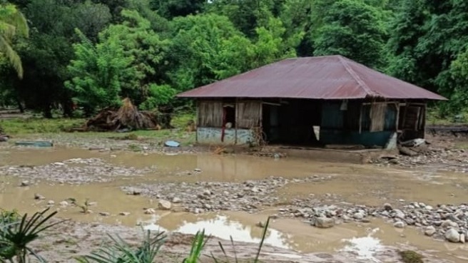 PENANGANAN DARURAT MASIH BERLANGSUNG PASCABANJIR DAN LONGSOR KABUPATEN KUPANG