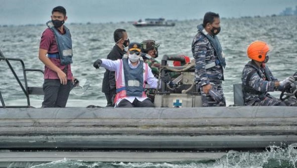 TITIK JATUHNYA SRIWIJAYA AIR SJ 182 DI PERAIRAN KEPULAUAN SERIBU DITEMUKAN