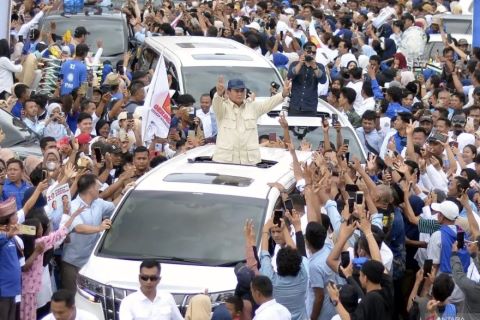 PRABOWO JANJIKAN PUPUK MURAH HINGGA LUMBUNG PANGAN UNTUK PETANI