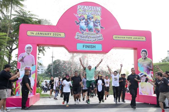 DI PENGUIN SeliweRUN, SANDI UNO AJAK RAKYAT KECIL 14 FEBRUARI COBLOS GANJAR - MAHFUD