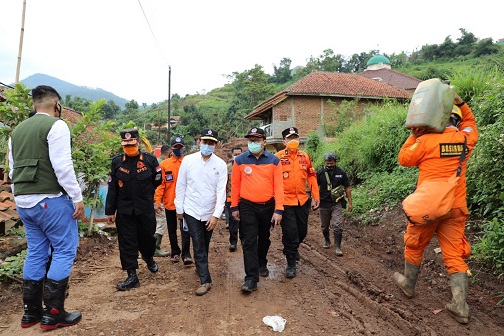 KUNJUNGI SUMEDANG, DPR RI DORONG PEMBANGUNAN BERBASIS MITIGASI BENCANA