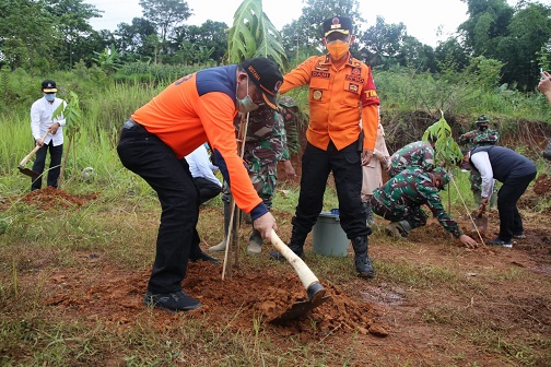 BNPB DUKUNG PEMKAB SUMEDANG UNTUK RELOKASI WARGA TERDAMPAK LONGSOR