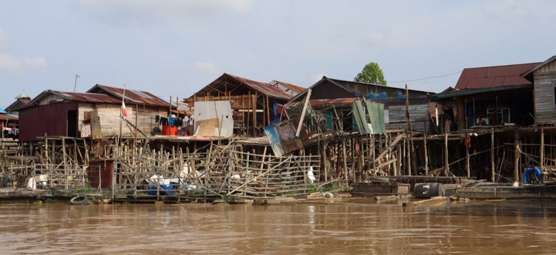 DITERJANG GEMPA TALAUD M 7,1 DAN BANJIR ROB, 80 WARGA HALMAHERA UTARA MENGUNGSI
