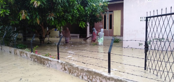 HUJAN LEBAT PICU BANJIR DI PIDIE ACEH