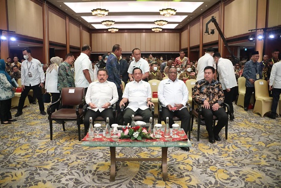 KEJAKSAAN DAN KEPOLISIAN KEDEPANKAN DAMPINGI KEPALA DAERAH BELANJA APBD