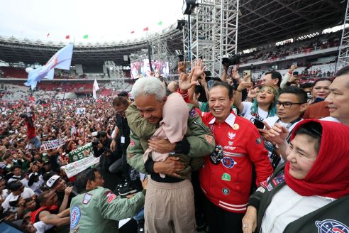 KAMPANYE 315 TITIK, GANJAR SERAP ASPIRASI UNTUK PERBAIKI EKONOMI RAKYAT