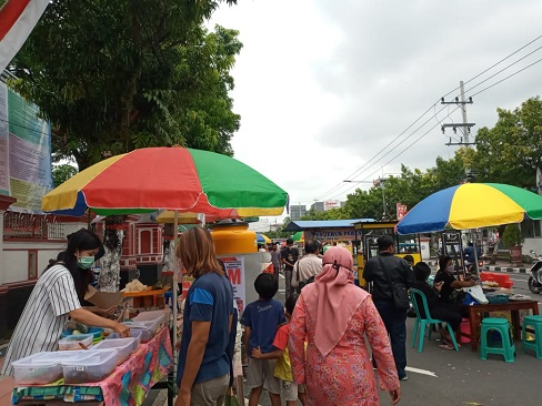 BOLEH JUALAN DI PASAR TAKJIL KOTA BLITAR, TAPI WAJIB BERIZIN