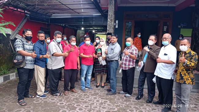 GREEN PLACE OF WIROYUDAN, GERAKAN CINTA LINGKUNGAN KOTA BLITAR DIKUNJUNGI DPRD KABUPATEN PONOROGO