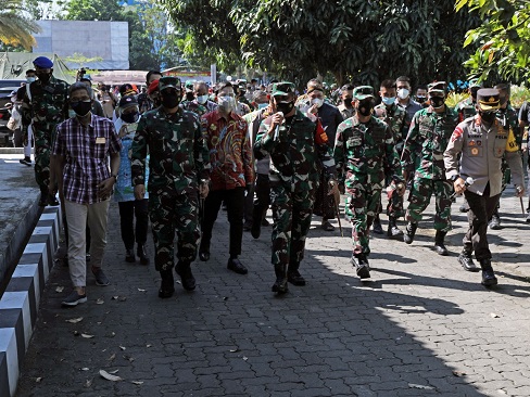 TEKAN ANGKA KEMATIAN, PANGLIMA TNI MINTA WARGA ISOMAN MAU DIRAWAT DI RUMAH ISOLASI
