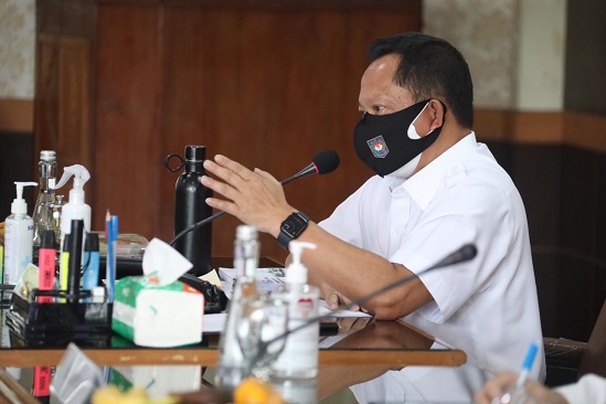 KDH HARUS TURUN LANGSUNG SALURKAN BANSOS KORBAN PANDEMI