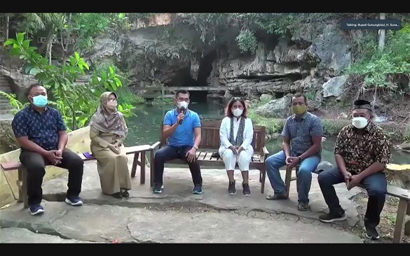 DI GUNUNG KIDUL MENPAREKRAF MINTA HOTEL KIBARKAN BENDERA MERAH PUTIH, JANGAN BENDERA PUTIH