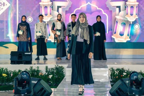 PELAKU USAHA MAHASISWA PARIWISATA SE-INDONESIA DALAM WONDERPRENEUR FEST 2023 DI LOMBOK