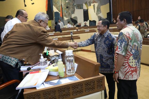 DEMI KESINAMBUNGAN PEMBANGUNAN, PILKADA SERENTAK AKAN DIMAJUKAN SEPTEMBER 2024