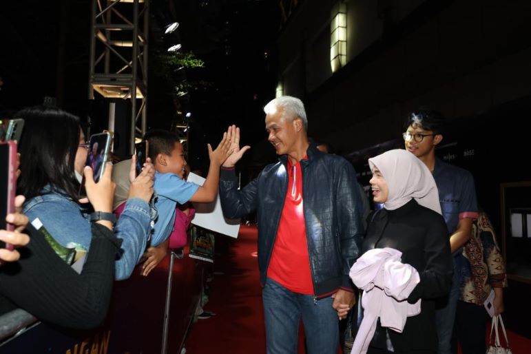 GANJAR, ATIQOH, ALAM NONTON PETUALANGAN SHERINA 2, FANS TERIAK HISTERIS