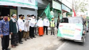 Bupati Sampang Lepas Bantuan Logistik NU Peduli Warga Isoman