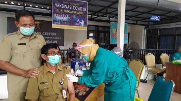 Puluhan Wartawan Ngawi, Jalani Vaksin Covid – 19 Tahap 1