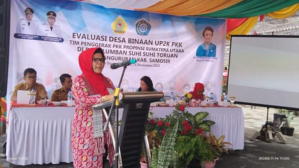 Kunjungi Samosir, TP. PKK Provsu Lakukan Evaluasi di Desa Lumban Suhisuhi Toruan Sebagai Desa Binaan UP2K PKK.
