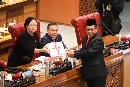 Atas Nama Pemerintah, Mendagri Apresiasi Pengesahan UU Pembentukan Provinsi Papua Barat Daya