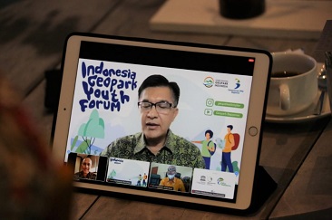 INISIASI INDONESIA GEOPARK YOUTH FORUM, BAPPENAS LIBATKAN PEMUDA DALAM PENGELOLAAN TAMAN BUMI