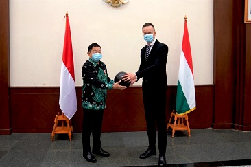 INDONESIA-HONGARIA BAHAS POTENSI KERJA SAMA BIDANG LINGKUNGAN, PERTAHANAN, DAN KESEHATAN  