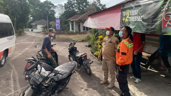 GANJAR DOAKAN KORBAN ERUPSI GUNUNG MARAPI SUMATERA BARAT