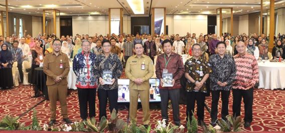 DITJEN BINA KEUDA KEMENDAGRI SOSIALISASIKAN KEBIJAKAN BLUD 