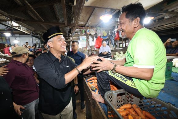 DI KALIMANTAN, GANJAR TEGASKAN LANJUTKAN PEMBANGUNAN IKN