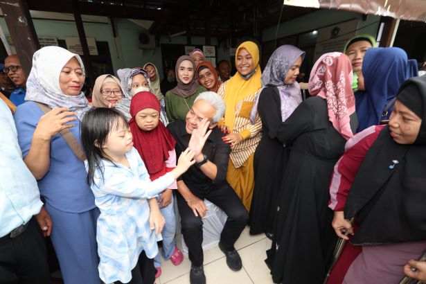 GANJAR PASTIKAN KEMUDAHAN PENDIDIKAN UNTUK DISABILITAS