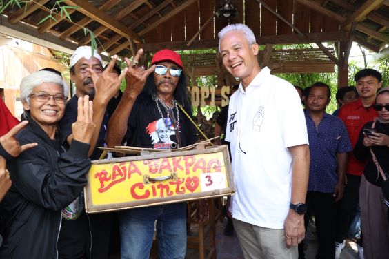 LAGU MUSISI JALANAN UNTUK GANJAR, ORA ISO MILIH LIYANE