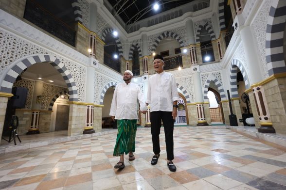 SAKING KANGENNYA, HABIB SYECH MARAHI GANJAR LAMA LAMA TAK BERKUNJUNG