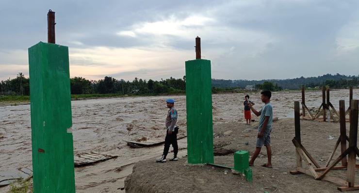 BANJIR DI ACEH, KARHUTLA DI JATIM