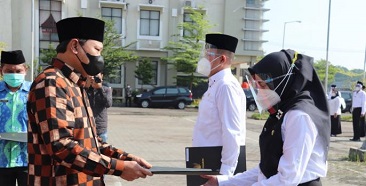 346 PPPK Pemkab Pasuruan Mulai Terima Gaji Baru. Bupati Irsyad Yusuf Minta Agar Jujur, Inovatif Dan Berprestasi