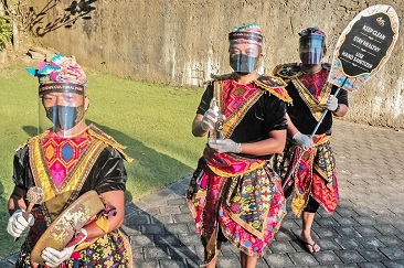 Bali Resmi Dibuka, Menparekraf Tekankan Pentingnya Kesehatan Wisman Sebagai Syarat Utama  