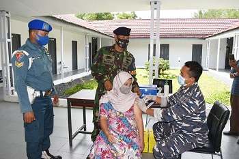 TNI AL Kotabaru Sudah Lakukan Vaksinasi Terhadap 1.545 Orang