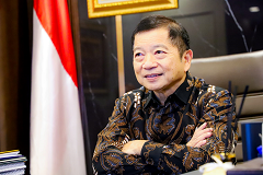 MENTERI SUHARSO APRESIASI MARS DAN HIMNE KPK SEBAGAI LANGKAH PENCEGAHAN KORUPSI MELALUI PENDEKATAN BUDAYA