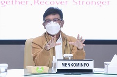 Bawa Isu Digitalisasi, Menteri Johnny: Pemerintah Ingin Masyarakat Terlayani dengan Baik