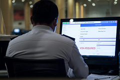 Menparekraf Akan Usut Tuntas Mafia Pengurusan Visa Cepat untuk Liburan ke Bali