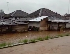 76 KK Terdampak Banjir Bandang di Kabupaten Bandung