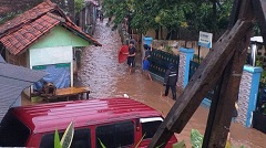 Tiga Sungai Meluap, 2.987 Jiwa di Kabupaten Bandung Terdampak Banjir