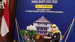 Lantik Pengurus Pusat IKA Unair Masa Bakti 2021-2025, Gubernur Khofifah Ajak Perkuat Jejaring dan Sinergi Alumni UNAIR,  Internal dan Eksternal