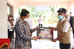 Mendagri Lepas Tim Pendampingan Bencana Erupsi Sumeru