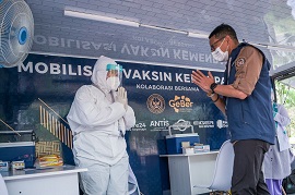 Menparekraf Lepas Keberangkatan Mobil Vaksin GEBER, Tingkatkan Pelaksanaan Vaksinasi COVID-19