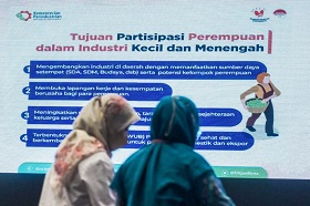 Menparekraf Sebut Perempuan Berperan Penting dalam Kebangkitan UMKM Indonesia