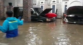 Banjir Telah Surut, BPBD Bandar Lampung bersama Tim Gabungan Lanjutkan Pencarian Korban Hanyut
