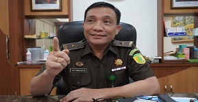 3 (TIGA) ORANG DIPERIKSA SEBAGAI SAKSI TERKAIT PERKARA DUGAAN TINDAK PIDANA KORUPSI PEMBELIAN GAS BUMI OLEH BADAN USAHA MILIK DAERAH (BUMD) PERUSAHAAN DAERAH PERTAMBANGAN DAN ENERGI (PDPDE) SUMATERA SELATAN