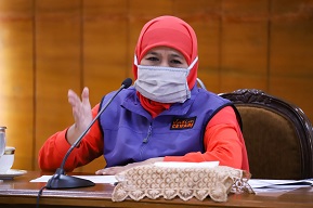 UMK 38 Kabupaten/Kota Ditetapkan, Gubernur Khofifah Minta Seluruh Stakeholder Memperhatikan dan Menerapkan Ketentuan dengan Seksama