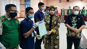 Disaksikan Menteri ATR/Kepala BPN Secara Virtual, Pemkab Inhu Serahkan 500 Sertipikat Tanah Kepada Masyarakat Inhu