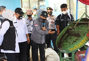 Gubernur Dorong SMK BLUD Jadi Laboratorium Inovasi dan Terobosan DUDIKA.